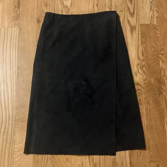 NWT Theory Gantrima Suede Navy A-line Midi Wrap Skirt - Picture 3 of 5